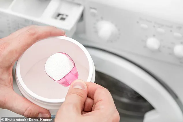 Japanese Researchers Discover High-Intensity Blue LED Light as Sustainable Solution for Removing Stubborn Stains