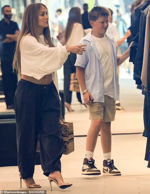 Jennifer Lopez Faces Backlash After Shopping Trip With Ben Affleck’s 13-Year-Old Son Sparks Polarizing Social Media Debate