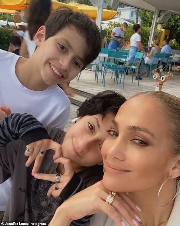 Jennifer Lopez Faces Backlash After Shopping Trip With Ben Affleck’s 13-Year-Old Son Sparks Polarizing Social Media Debate