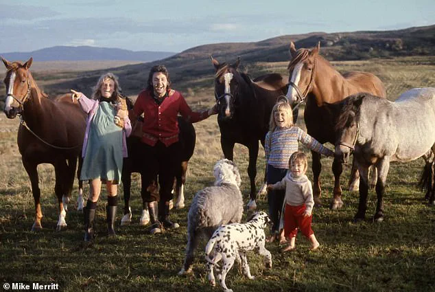 Rare 1971 Photo Captures Sir Paul McCartney's Pivotal Moment Launching Wings Amid Post-Beatles Turmoil