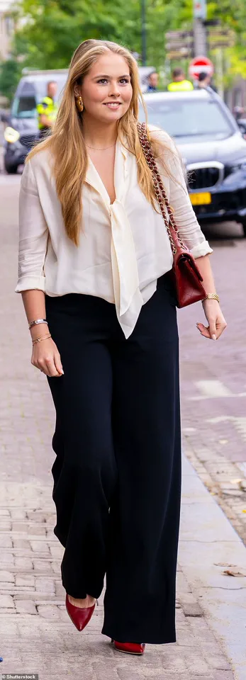 Princess Catharina-Amalia Makes Rare Public Appearance in Amsterdam, Mayor Halsema Praises Her Resilience Amid Digital Crisis