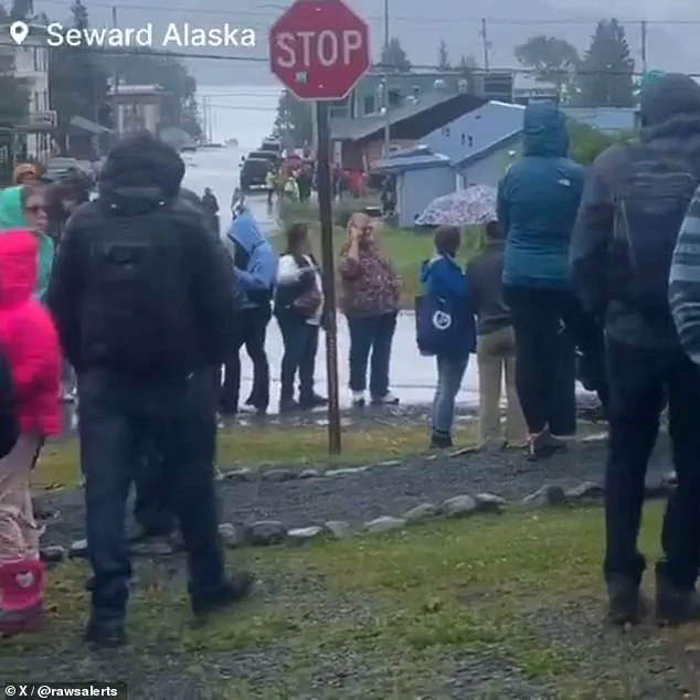 Alaska Earthquake Sparks Tsunami Fears, USGS Reports 5.2-Magnitude Quake Near Nikolski