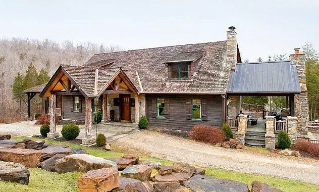 Controversy Surrounds Obituary of Ohio Billionaire Heir Christopher Lindner Amid Omissions of Key Life Details