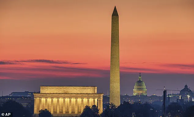 Trump-Backed Neon Light Show at Washington Monument Divides Public as NPS Confirms 250th Birthday Event