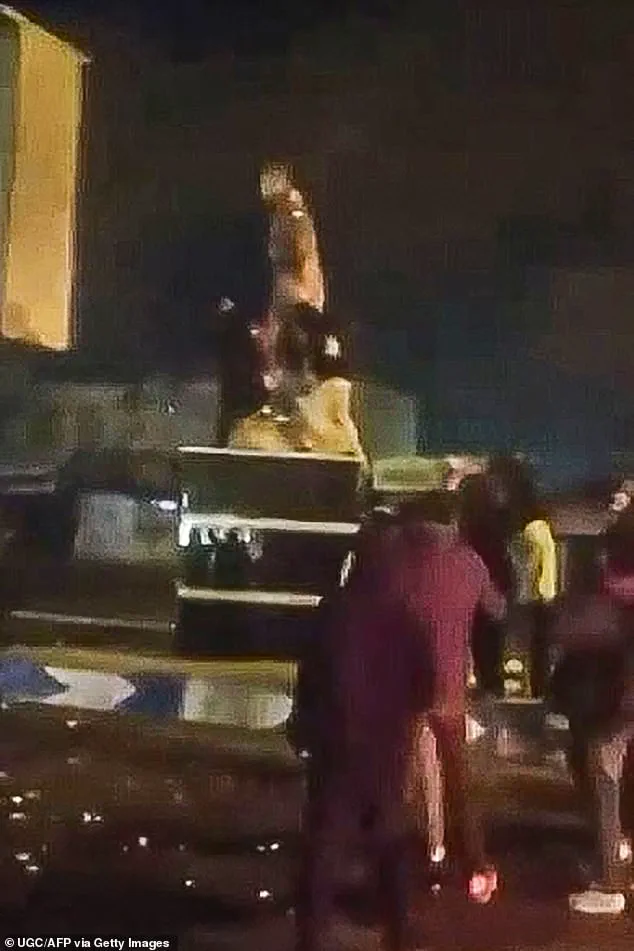 Government Crackdown and Internet Shutdown Intensify Amid Rising Protests in Iran