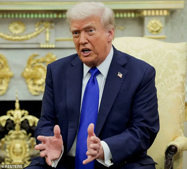 Trump Issues 100% Tariff Ultimatum to Canada Over Economic Ties with China