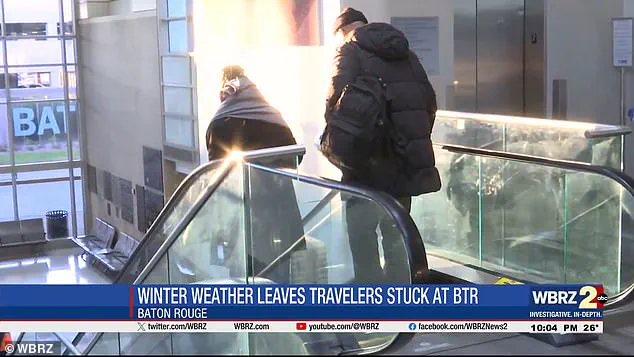 Airline Faces Criticism Over 15-Hour Delay and Cancellation During Winter Storm Fern