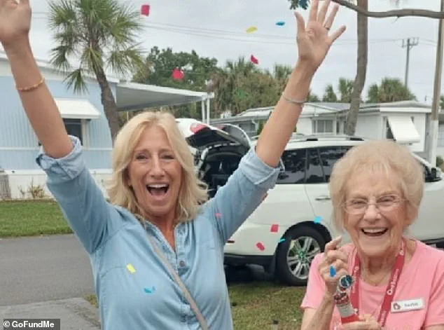 92-Year-Old Woman Continues Working at Florida Department Store to Cover Essential Expenses