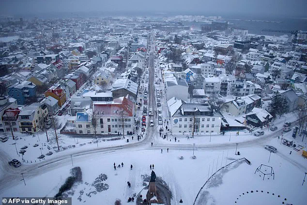 Florida's Record Cold Crisis: Winter Storm Gianna Unleashes Bomb Cyclone with Snow, Ice, and Violent Winds