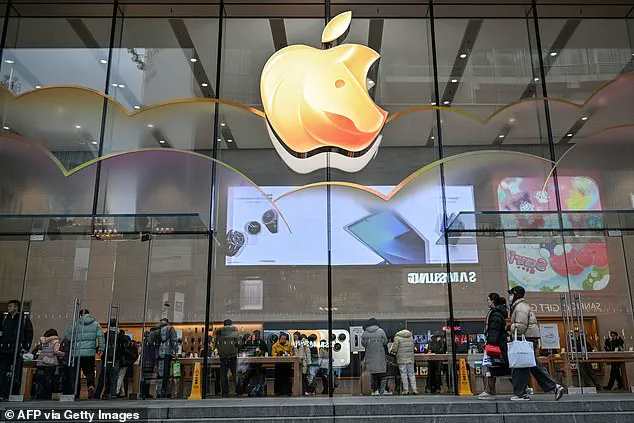 Apple Phishing Scams Exploit iPhone Users with Fake Apple Pay Alerts