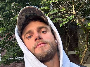 Irishman Detained by ICE Despite Green Card Exemption and American Family