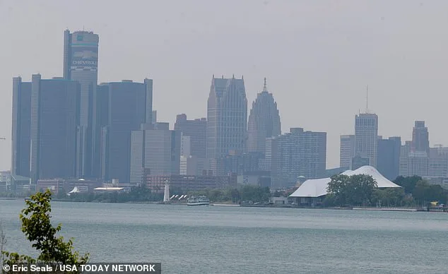 Toxic Smog Chokes Detroit and Great Lakes as Air Quality Crisis Sparks Health Warnings