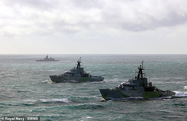 English Channel at Risk of Confrontation as Russia's Shadow Fleet Defies Sanctions