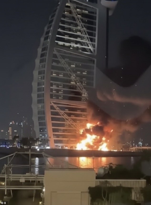 Dubai's LuLu Hypermarket Turns into Battleground as Missile Fears Grip the City