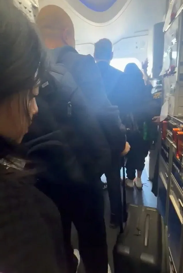 United Airlines Flight UA 2127 Evacuates After Engine Fire at LAX; Passengers Refuse to Abandon Luggage