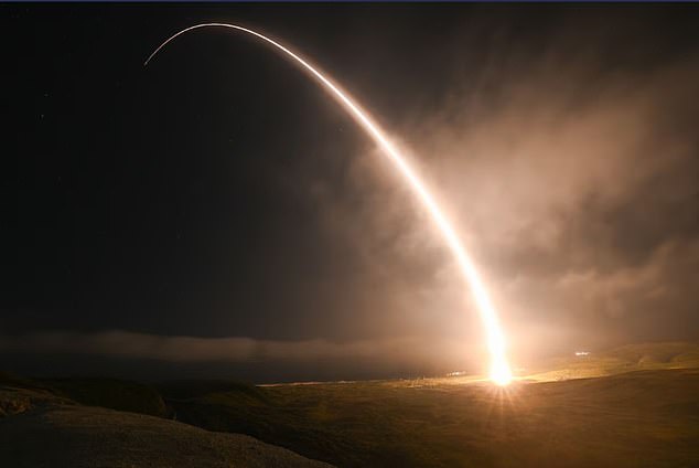 US Air Force Conducts Successful Test Launch of Minuteman III ICBM, Demonstrating Nuclear Deterrence Readiness