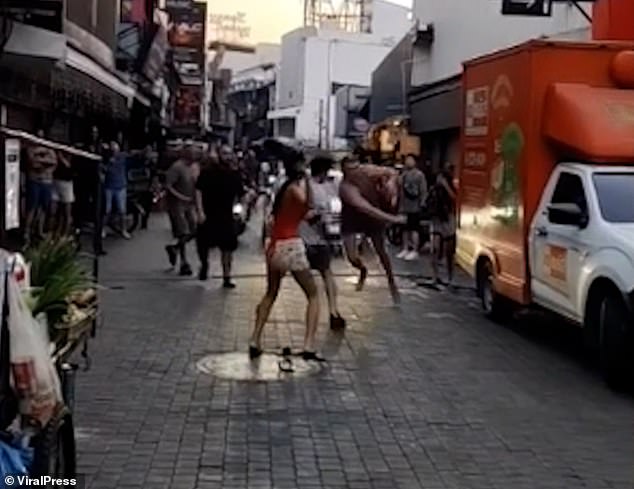 British Tourists Hospitalized in Pattaya After Violent Fight with Bodybuilder