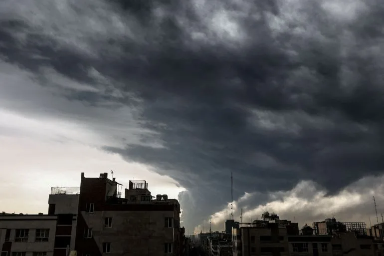 Smoke Chokes Tehran as Israeli Airstrikes Ignite Fires at Iranian Oil Facilities