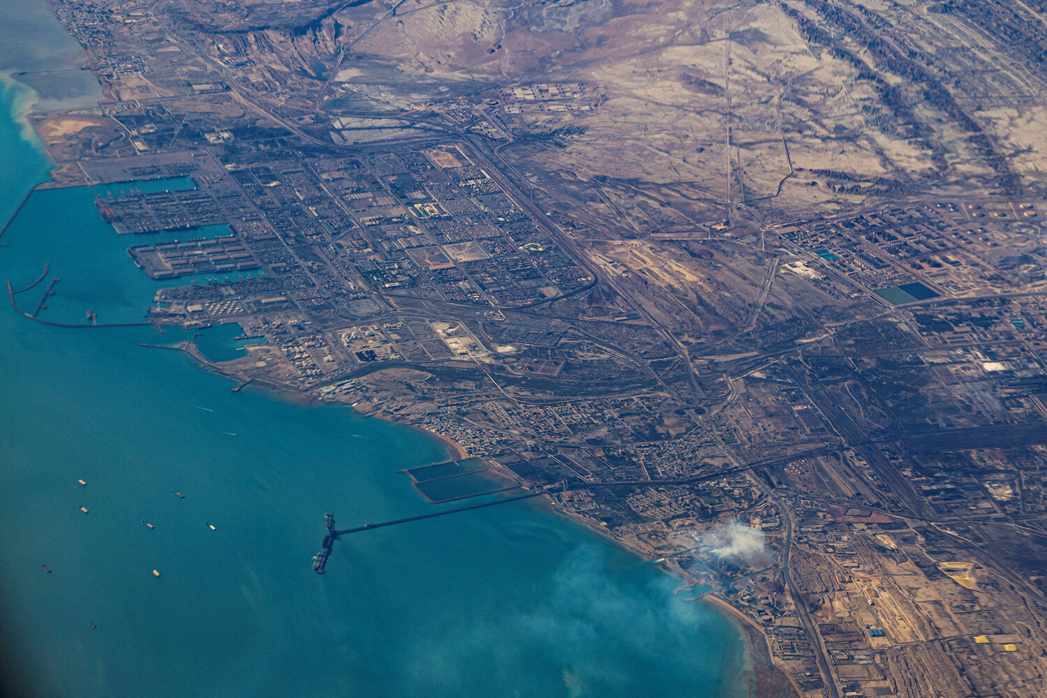 Iran Threatens Regional Retaliation as US Warns of Attacks in Strait of Hormuz