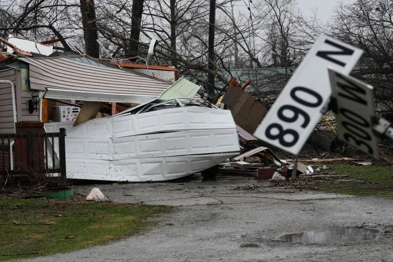 Supercell Storms Claim Two Lives in Illinois and Indiana