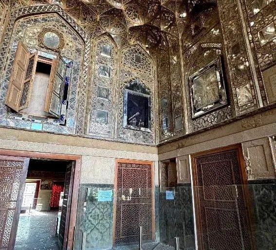 Missile Strike in Isfahan Kills 15 as Iran Blames US and Israel in Escalating Conflict