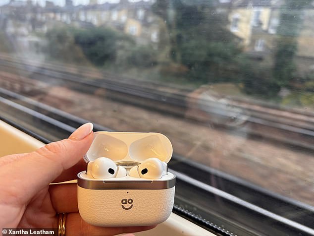 AO's Wireless Noise Cancelling Earbuds: Budget-Conscious Innovation Challenges Tech Giants