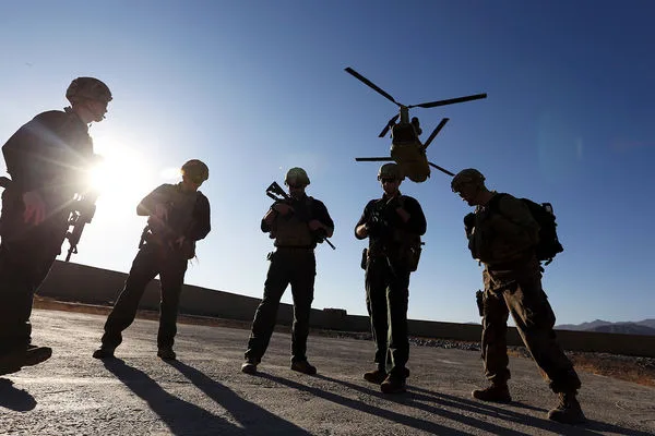 Iranian Admiral Calls for Expelling U.S. Troops from Persian Gulf to Achieve Middle East Stability