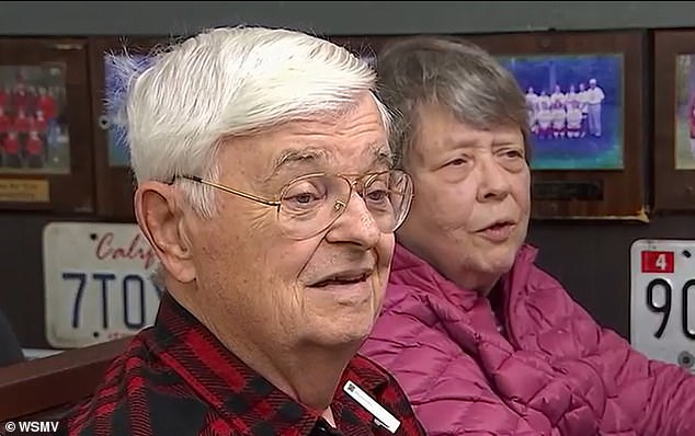 From Viral Moment to Millions: 78-Year-Old DoorDash Driver's Struggle Captivates Nation, Sparks Generosity