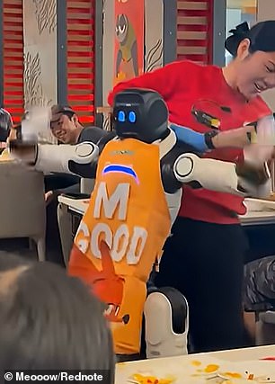 Humanoid Robot Causes Chaos at Haidilao Restaurant During Zootopia 2 Promo