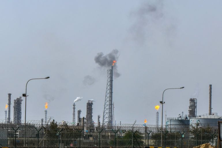 Iran-Israel Conflict Escalates in Gulf with Attacks on Kuwait Refinery During Eid and Nowruz