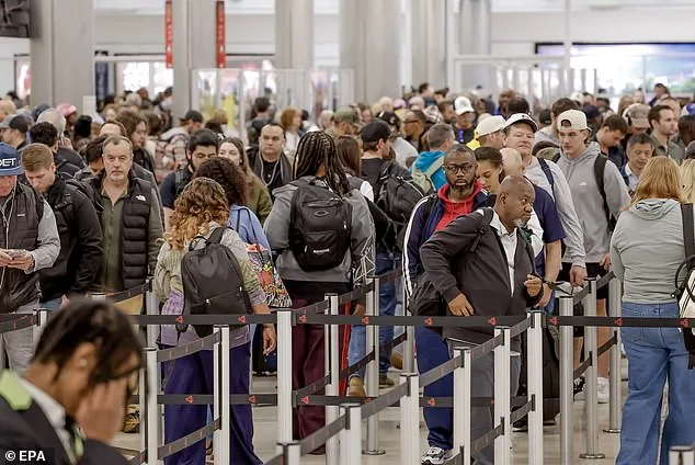 US Airports in Chaos as Government Shutdown Sparks Hours-Long Security Lines