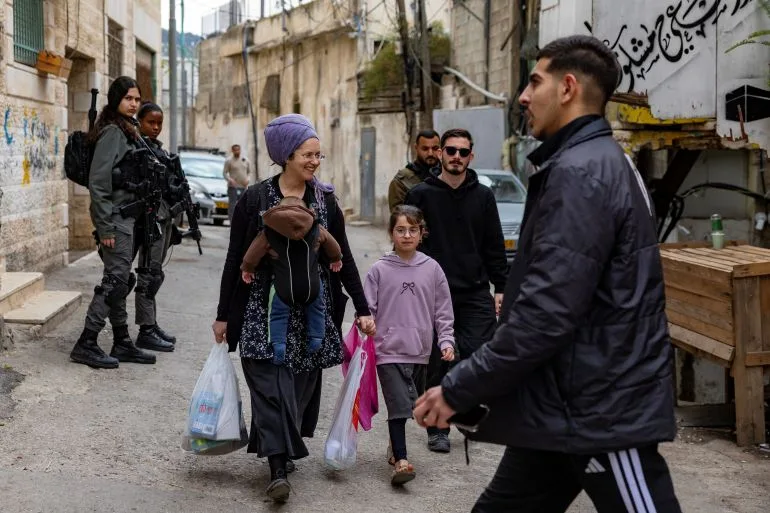 Israel Accused of Ethnic Cleansing as Dozens of Palestinian Families Displaced in East Jerusalem's Silwan