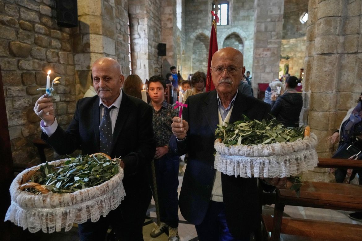 Faith in the Face of War: Lebanese Catholics Celebrate Palm Sunday Amid Conflict