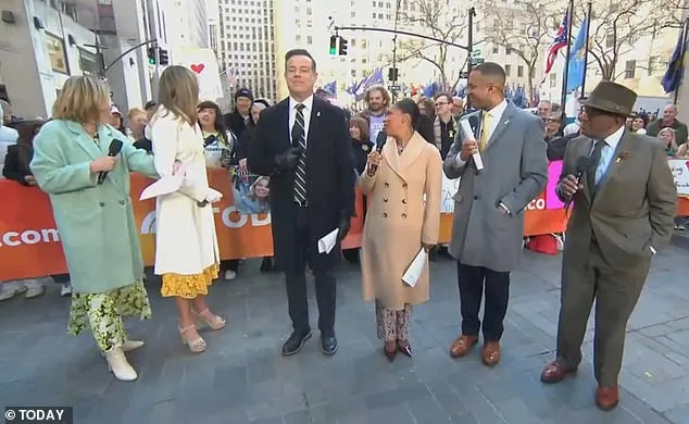 Emotional Return: Savannah Guthrie Back on *Today* with Public Support After Mother's Abduction