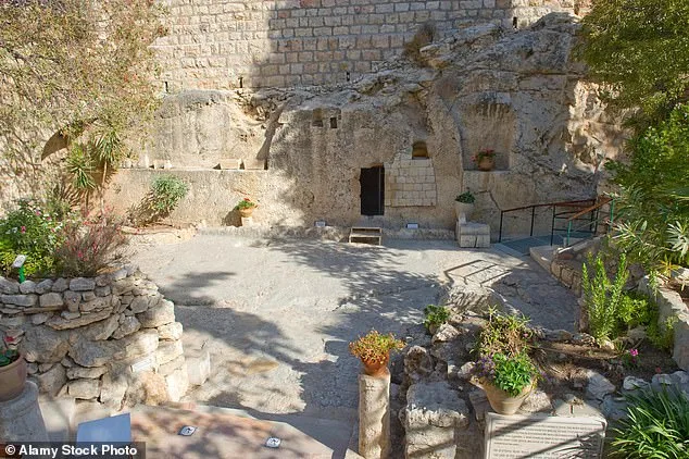 Heated Debate Over Jesus' Crucifixion Site: Church of the Holy Sepulchre vs. Hill Beyond Jerusalem Walls