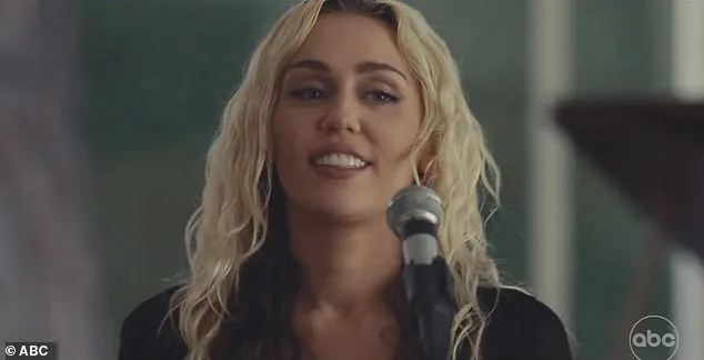 Kacey Musgraves Shares UFO Encounter That Has Sent Ripples Through Entertainment and UFO Communities