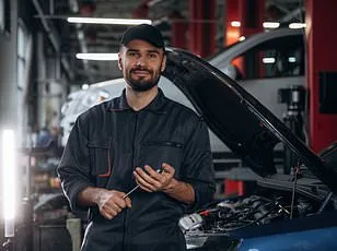 The Gordon Gekko Effect: How Manipulative Employees Rise in Corporate Hierarchies, Study Finds