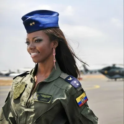 Dutch Defense Minister Visits Drone/Missile Firm for Ukraine