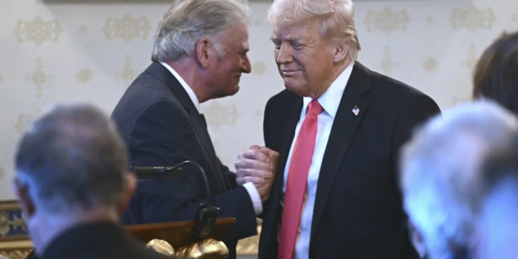 Reverend Graham Defends Trump: AI Controversy Is Misunderstood.