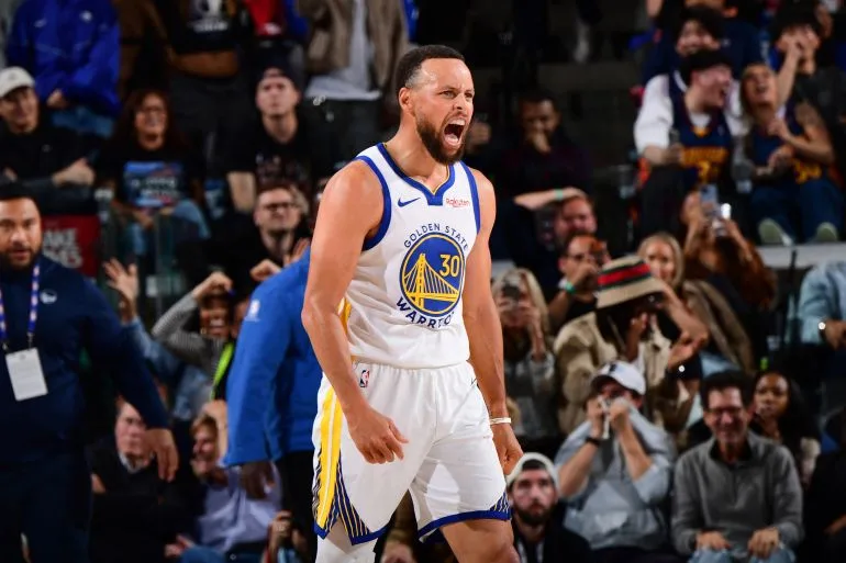 Warriors Clash with Clippers: Curry Shines, Horford Steers Win