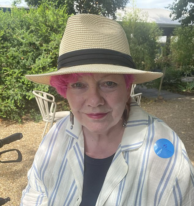 Paralyzed Patient Signals Surgeons by Wiggling Finger During Surgery