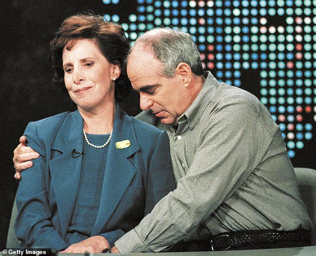 Parents link Chandra Levy's murder to UFO conference and Rep. Condit