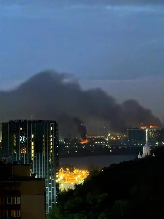 Russia Escalates Strikes on Ukraine With Massive Missile Barrage