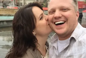 Colorado dentist accused of murder allegedly placed bounty on lead detective's head