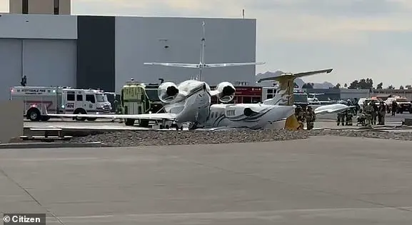 Plane crash at Scottsdale Airport leaves 1 dead and several injured