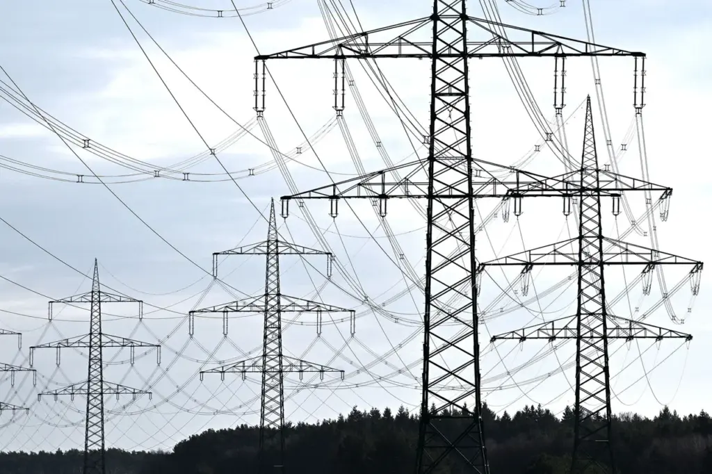 Drone Attacks in Belgorod Leave Thousands Without Electricity
