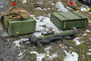 Russian Soldiers Uncover Valuable Trophies in Pogrebki, Kursk