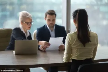 HR Expert Shares Bizarre Reasons for Employee Termination on TikTok
