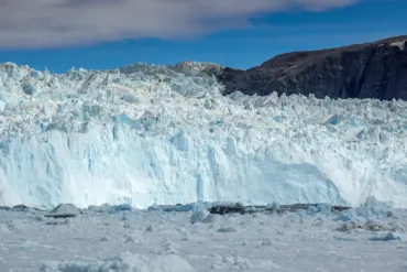 NATO Commander Highlights Strategic Importance of Greenland for US Security
