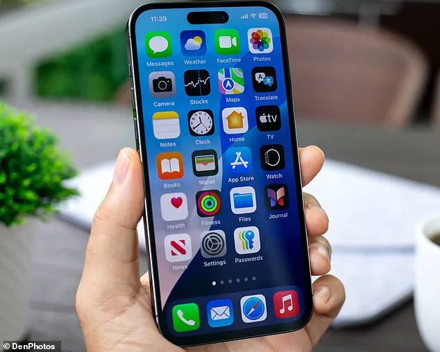 Swiping Closed Apps on iPhone Drains Battery, Apple Employee Reveals